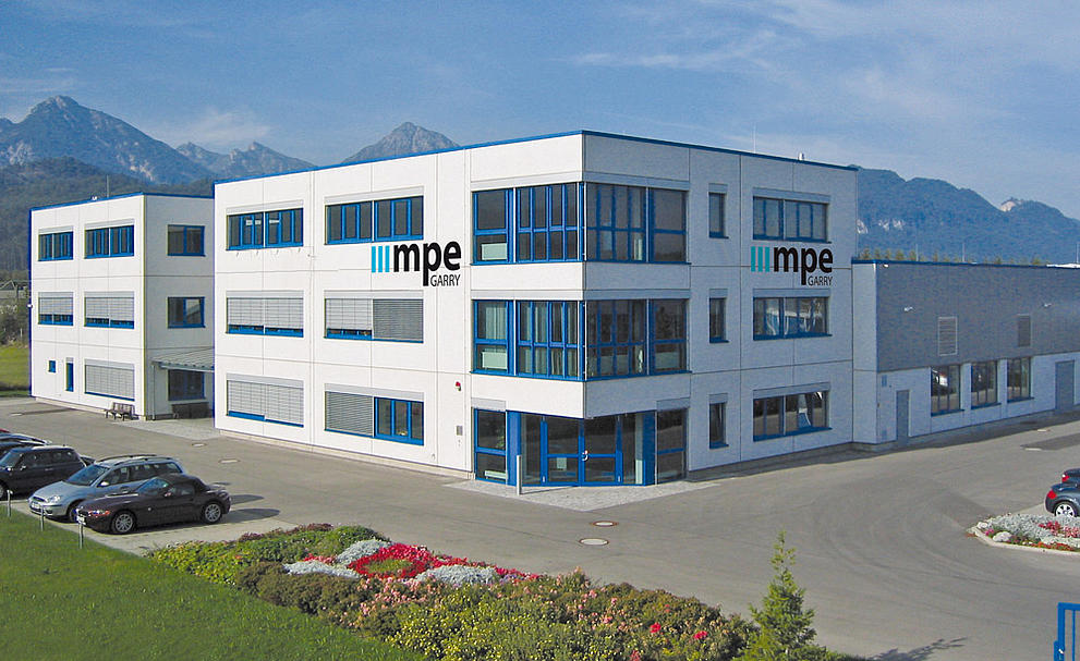 Company Franz Binder GmbH & Co. Elektrische Bauelemente KG